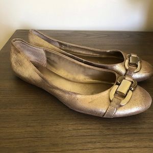 Gold Ballet flats